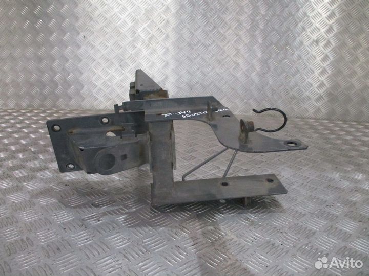 Кронштейн осушителя DAF 2109770