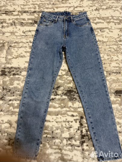 Джинсы женские