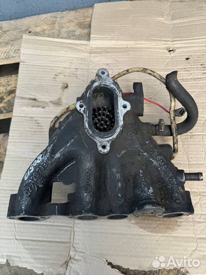 Коллектор впускной Golf II/Jetta II 1983-1992 1,6 PN б/у