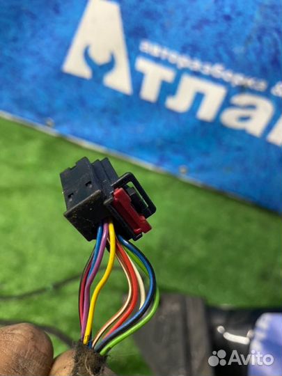 Зеркало заднего вида боковое левое Volkswagen