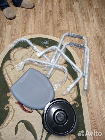 Кресло инвалидное с санитарным оснащением