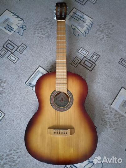 Акустическая гитара бу