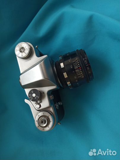 Плёночный фотоаппарат Зенит 3М