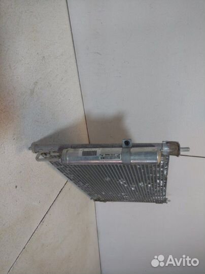 Радиатор кондиционера (конденсер) Nissan Juke F15