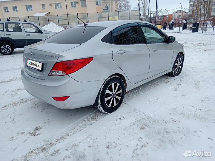 Hyundai Solaris 1.6 AT, 2013, 167 300 км