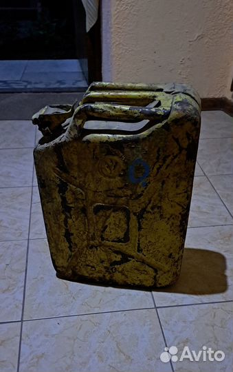 Канистра железная СССР, на 20 литров