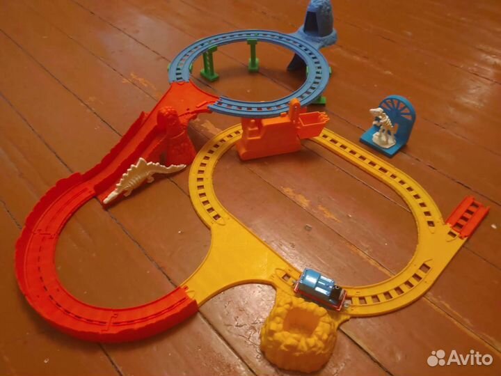 Набор Томас раскопки динозавров