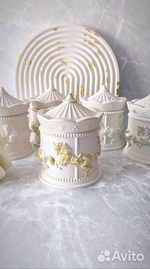 Новогодняя шкатулка карусель