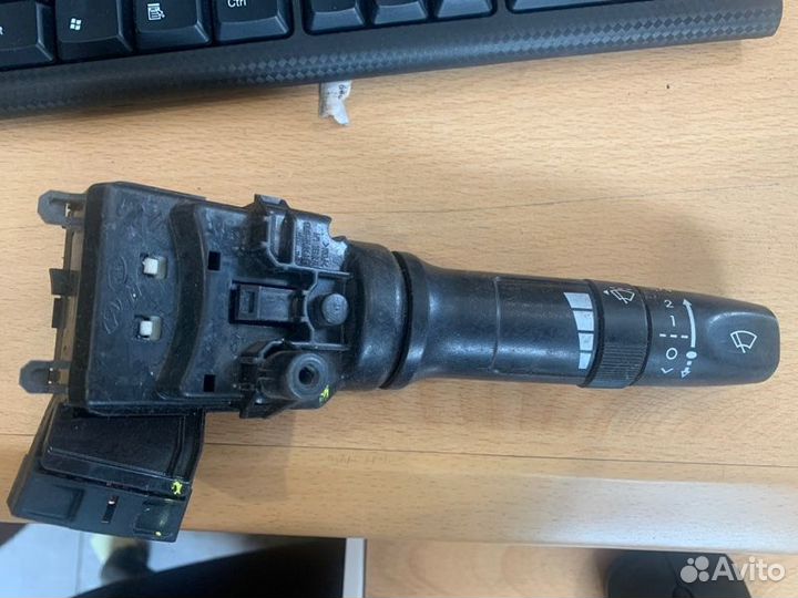 Переключатель подрулевой Hyundai Solaris