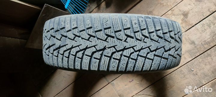 Maxxis ArcticTrekker NP3 8/10 R9
