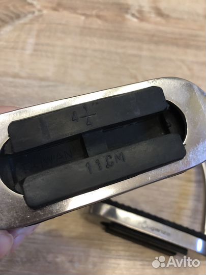 Стремена 11см (внутр.р-р) и безопасные вставки