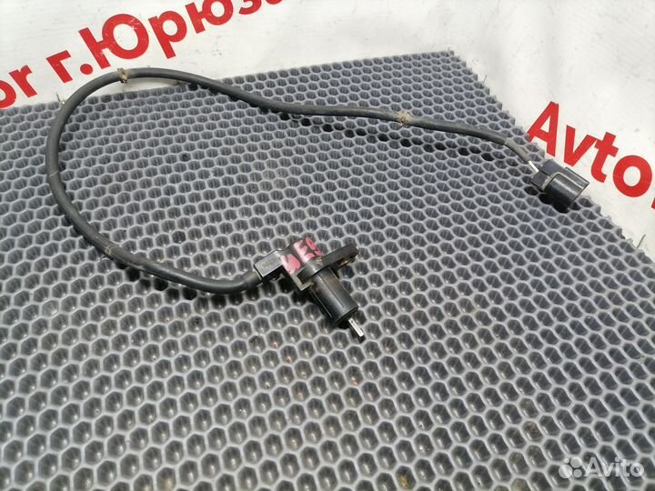 Датчик ABS задний правый Mitsubishi Lancer Cedia