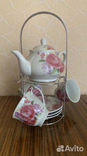 Сервиз чайный набор чашки с блюдцами