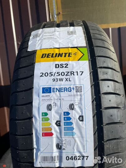 Delinte DS2 205/50 R17 93W