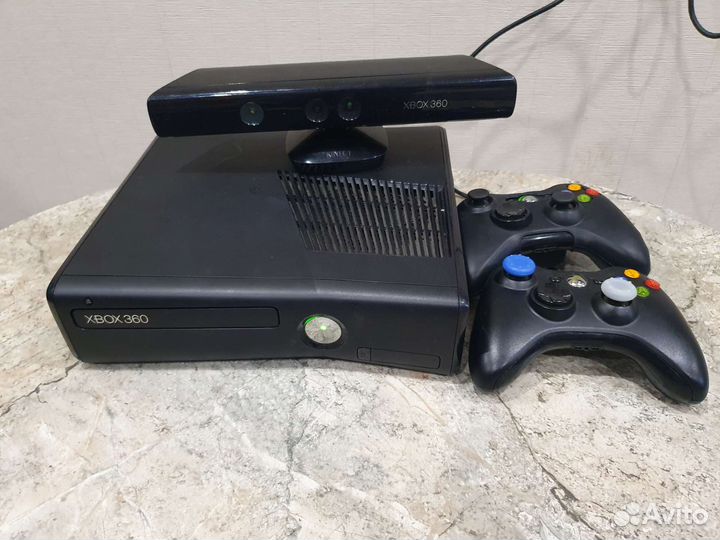 Xbox 360 slim freeboot прошитая + игры