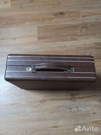 Виниловый проигрыватель