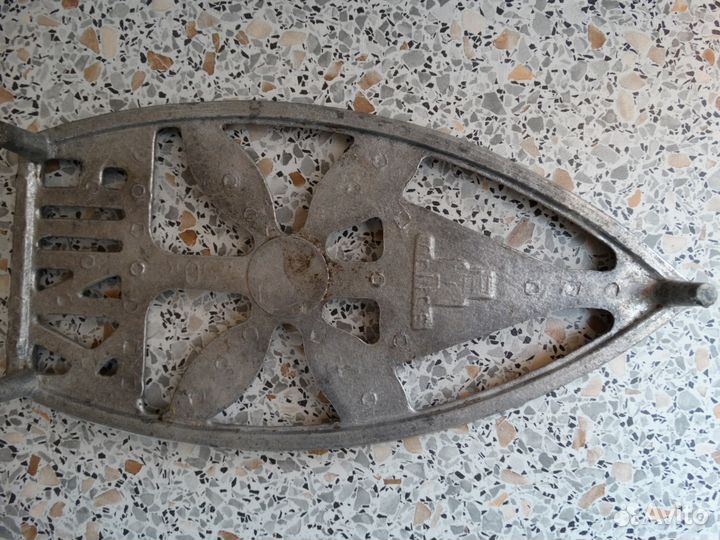 Подставка под утюг киев