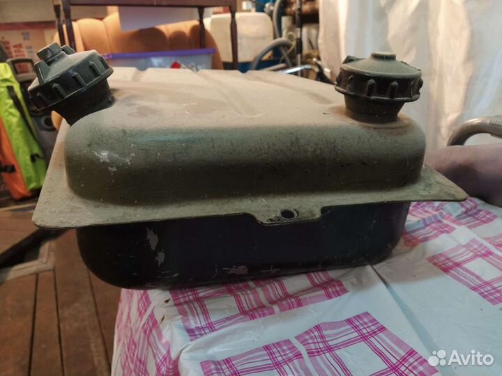 Бензобак