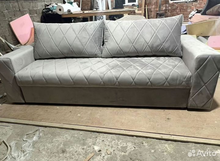 Прямой диван на заказ