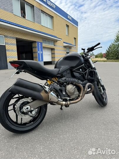 Ducati Monster 821