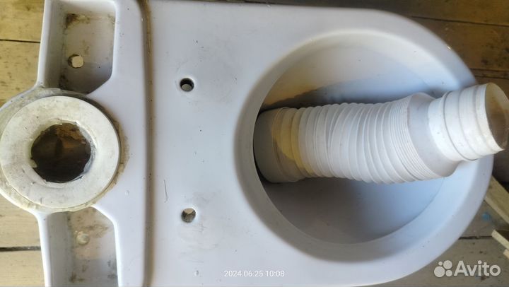 Унитазы и бачки бу