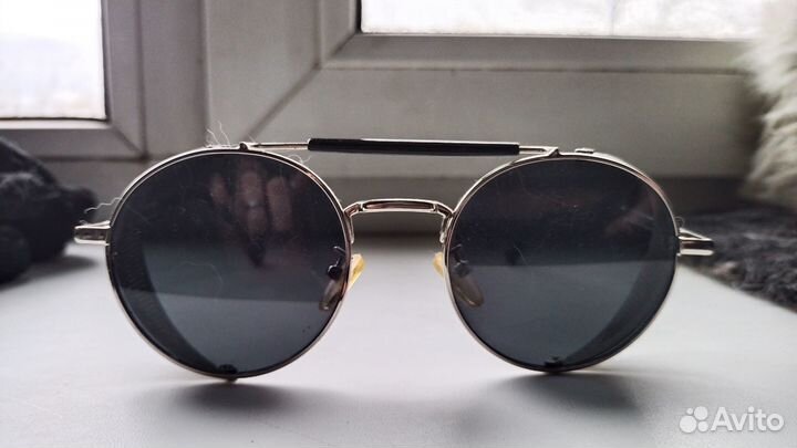 Солнцезащитные очки