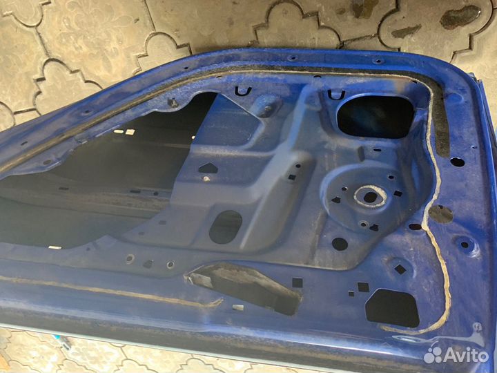 Задняя правая дверь Peugeot 307 2004-2008