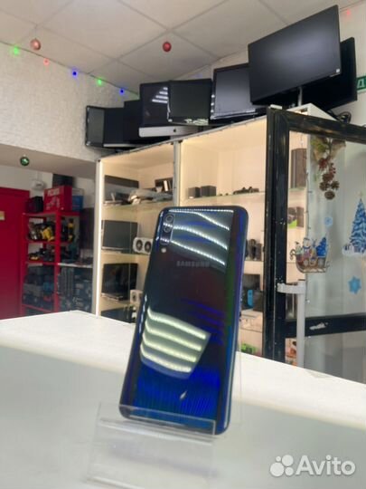 Samsung Galaxy A50, 4/64 ГБ