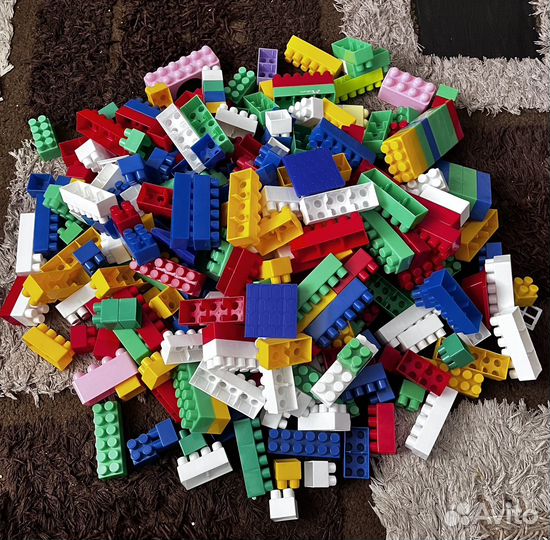 Конструктор большой пакет примерно 150+ деталей