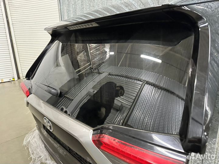 Крышка багажника Toyota Rav 4 2018-2024
