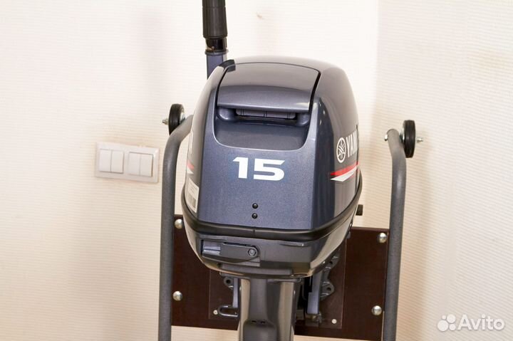 Лодочный мотор Yamaha 15fmhs витринный