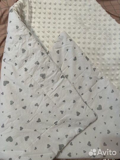 Бортики и одеяло в детскую кроватку