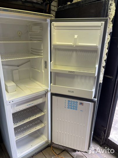 Холодильник stinol