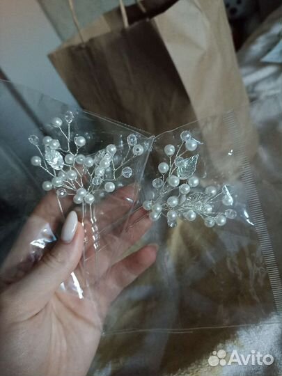 Украшение на шпильке