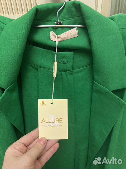 Костюм брючный