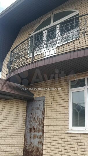 Коттедж 216 м² на участке 10 сот.