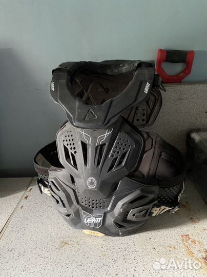 Защитный жилет мотоциклетный