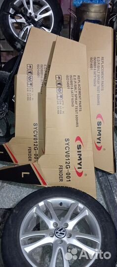 Крыло переднее правое golf 4 гольф мк4