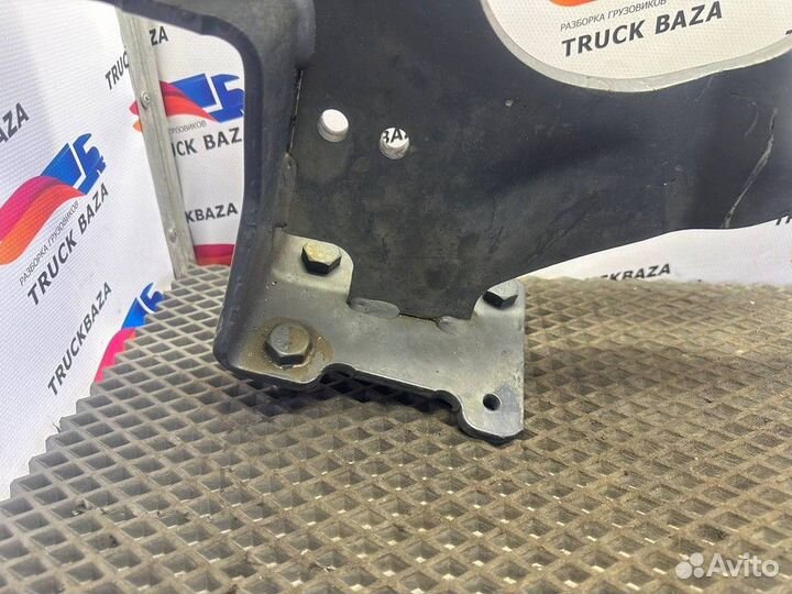 1802166 Кронштейн бампера левый Scania 5-series