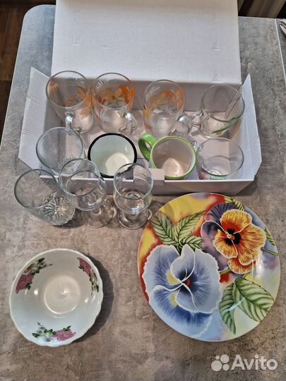 Кружки, чашки, фужеры, тарелки