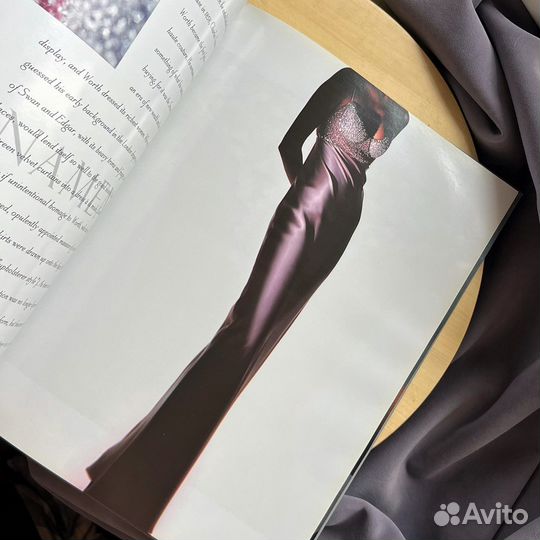 Винтажная книга о высокой моде., 1999 г