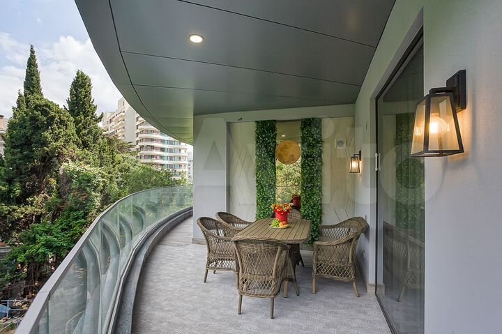 2-к. квартира, 77 м², 6/20 эт.