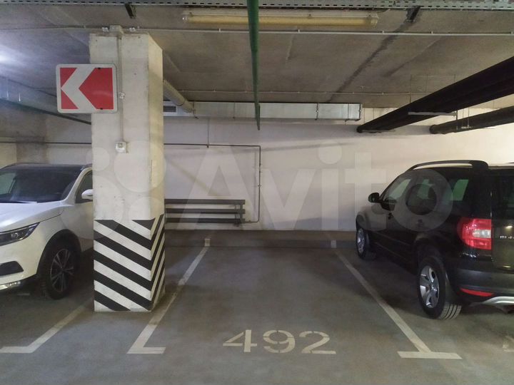 Машиноместо, 14 м²