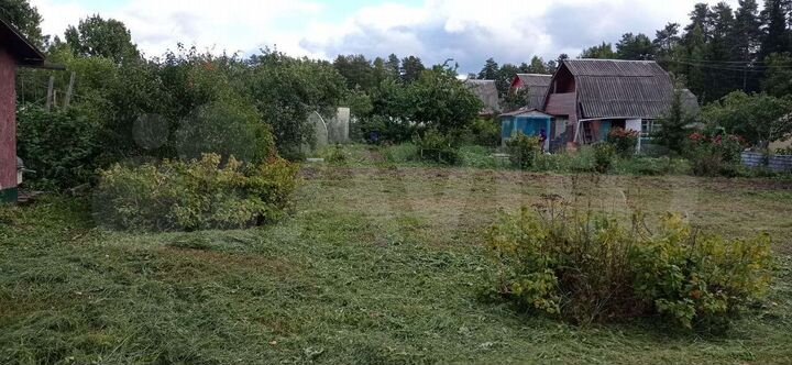 Дом 20 м² на участке 5 сот.