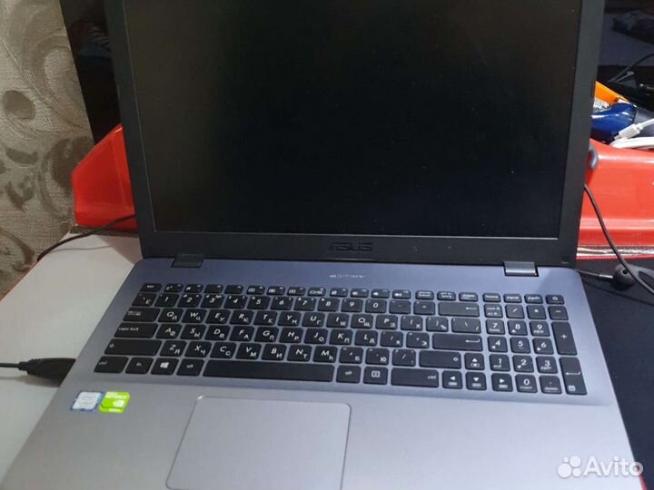 Ноутбук asus