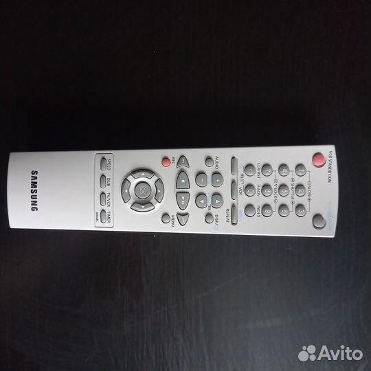 Видеомагнитофон (видеоплеер) VHS Samsung SVR-253