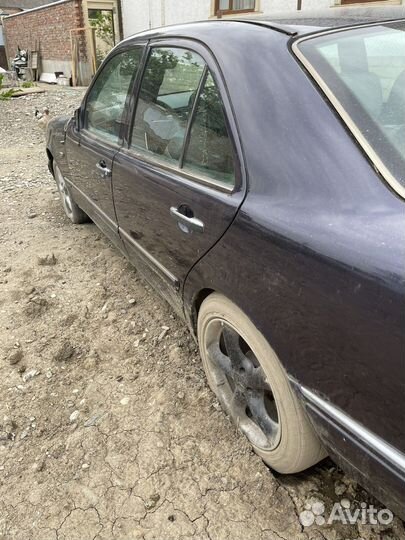 Авто на разбор Mercedes w210