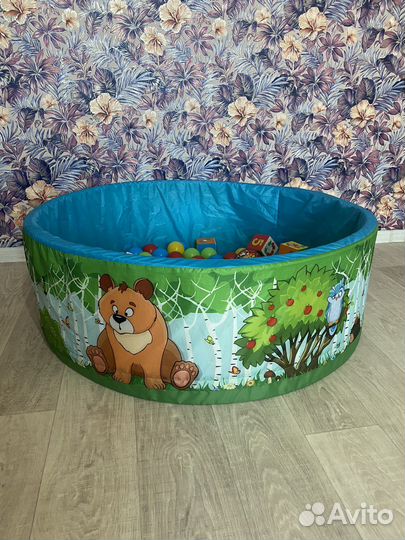 Детский сухой бассейн с шариками