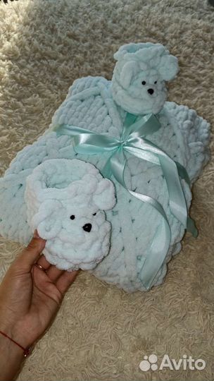 Плед и пинетки из alize puffy