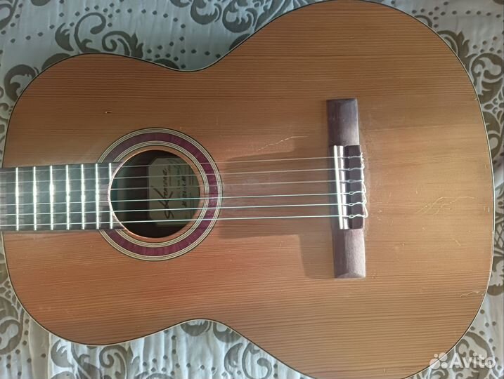Концертная гитара kremona